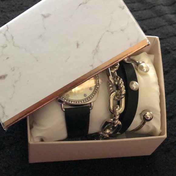 Black & Silver Watch & Bracelet Gift Set - Picture 5 of 6